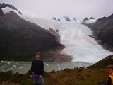 Vor dem Gletschersee des Ventisquero Holandia