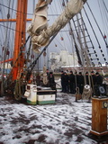 Schnee an Bord der Sedov